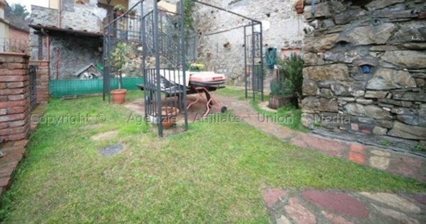 casa indipendente in vendita ad Arcola