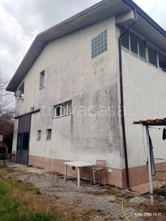 casa indipendente in vendita ad Arcola