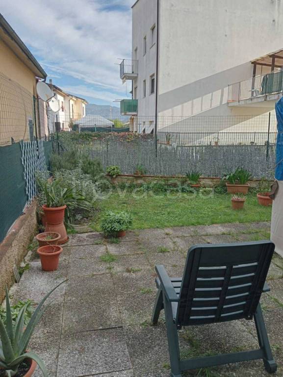 appartamento in vendita ad Arcola in zona Ressora