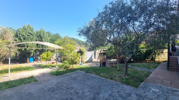 casa indipendente in vendita ad Arcola