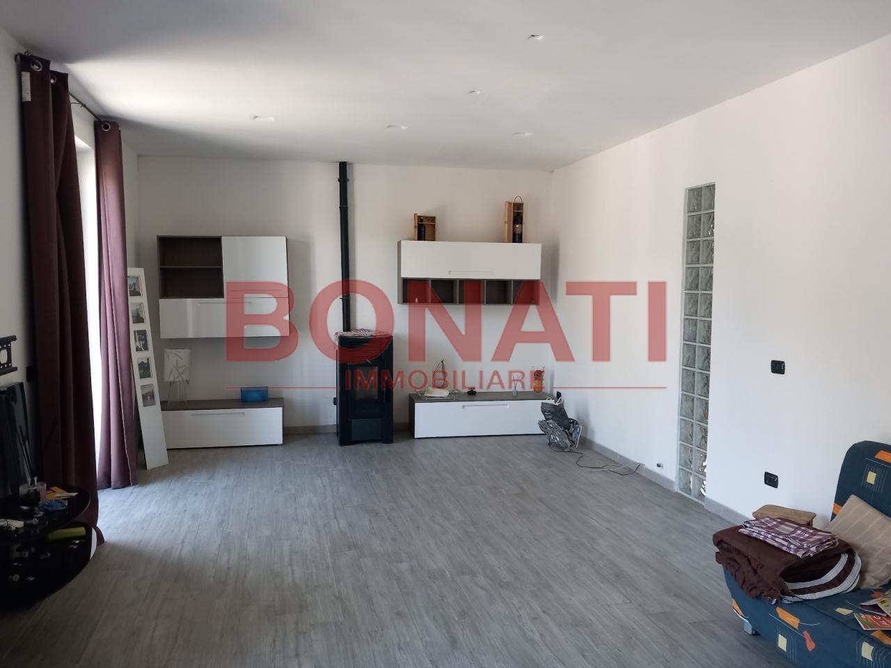 appartamento in vendita ad Arcola in zona Romito Magra