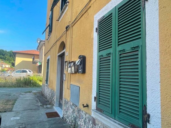 appartamento in vendita ad Arcola in zona Ressora