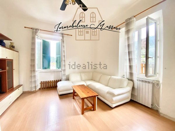 appartamento in vendita ad Arcola in zona Romito Magra