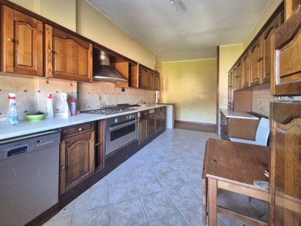 appartamento in vendita ad Arcola in zona Romito Magra