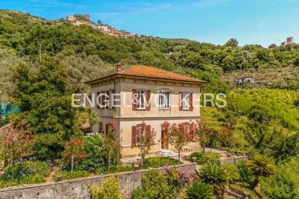 casa indipendente in vendita ad Arcola in zona Romito Magra