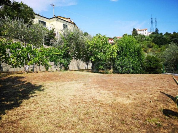 locale commerciale in vendita ad Arcola