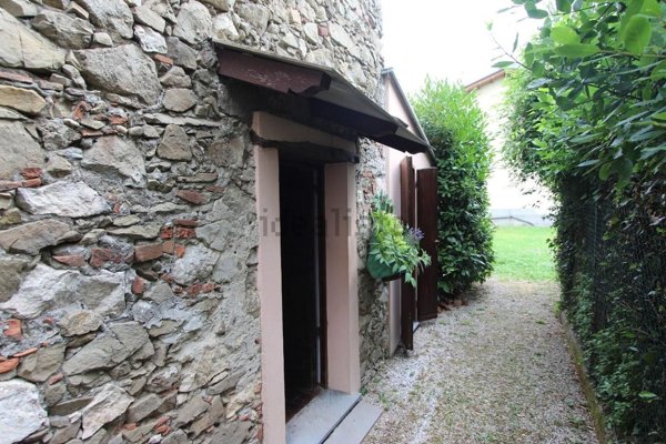 casa indipendente in vendita ad Arcola