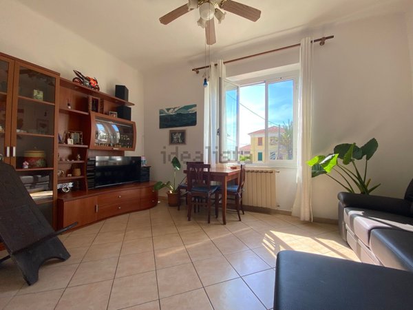 appartamento in vendita ad Arcola in zona Romito Magra