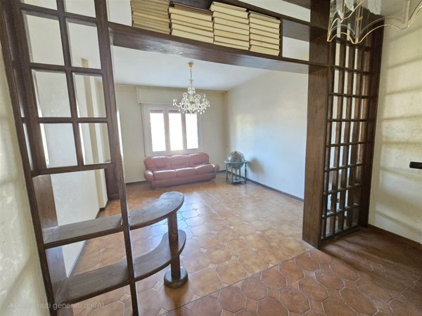 appartamento in vendita ad Arcola in zona Romito Magra