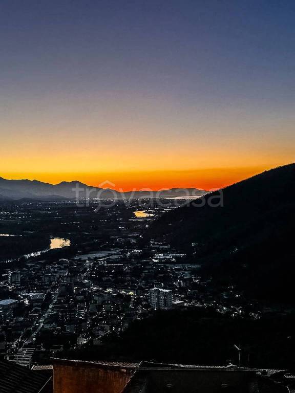appartamento in vendita ad Arcola in zona Trebiano