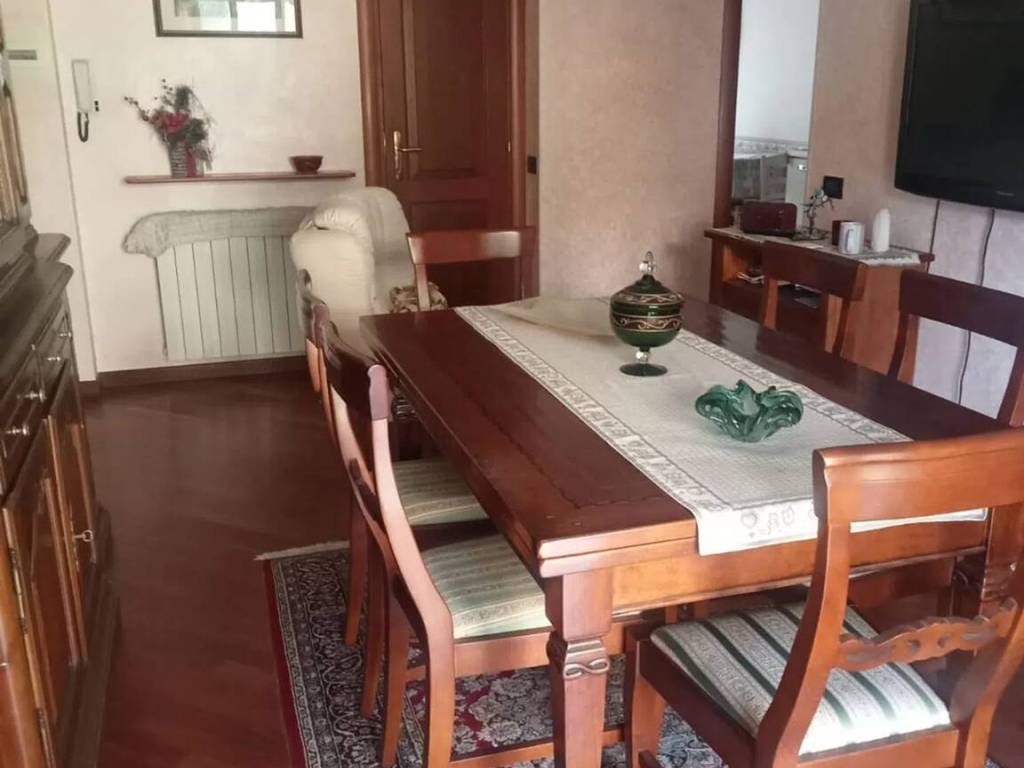 appartamento in vendita ad Arcola in zona Romito Magra