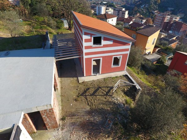 casa indipendente in vendita ad Arcola