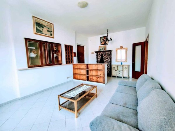 appartamento in vendita ad Arcola in zona Romito Magra