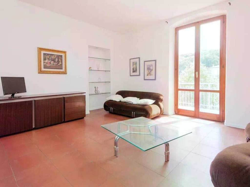 appartamento in vendita ad Arcola in zona Romito Magra