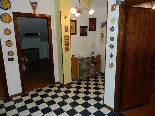 appartamento in vendita ad Arcola in zona Romito Magra