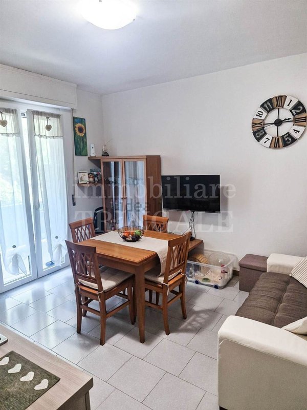 appartamento in vendita ad Arcola in zona Romito Magra