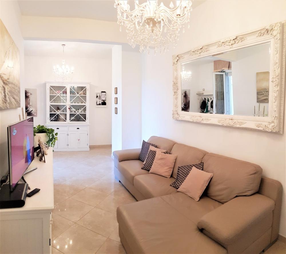 appartamento in vendita ad Arcola in zona Romito Magra