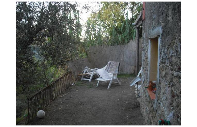 casa indipendente in vendita ad Arcola in zona Trebiano