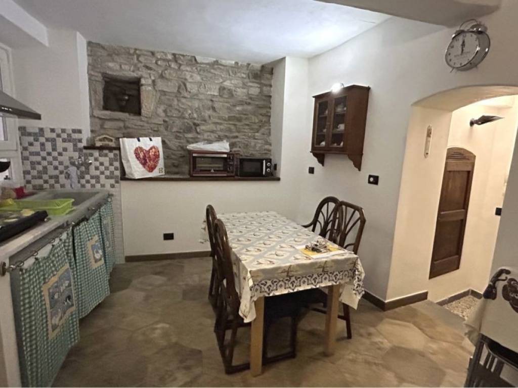 casa indipendente in vendita ad Arcola