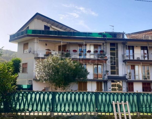 appartamento in vendita ad Arcola in zona Romito Magra