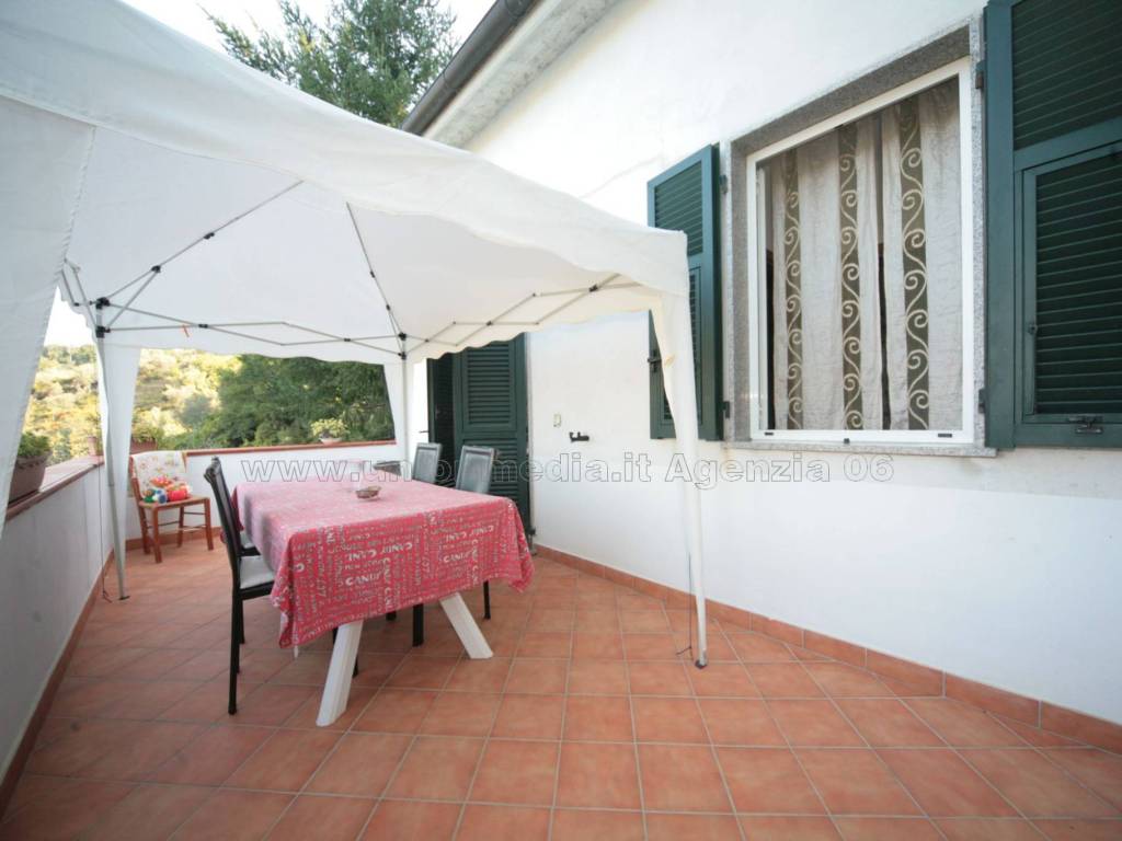 casa indipendente in vendita ad Arcola