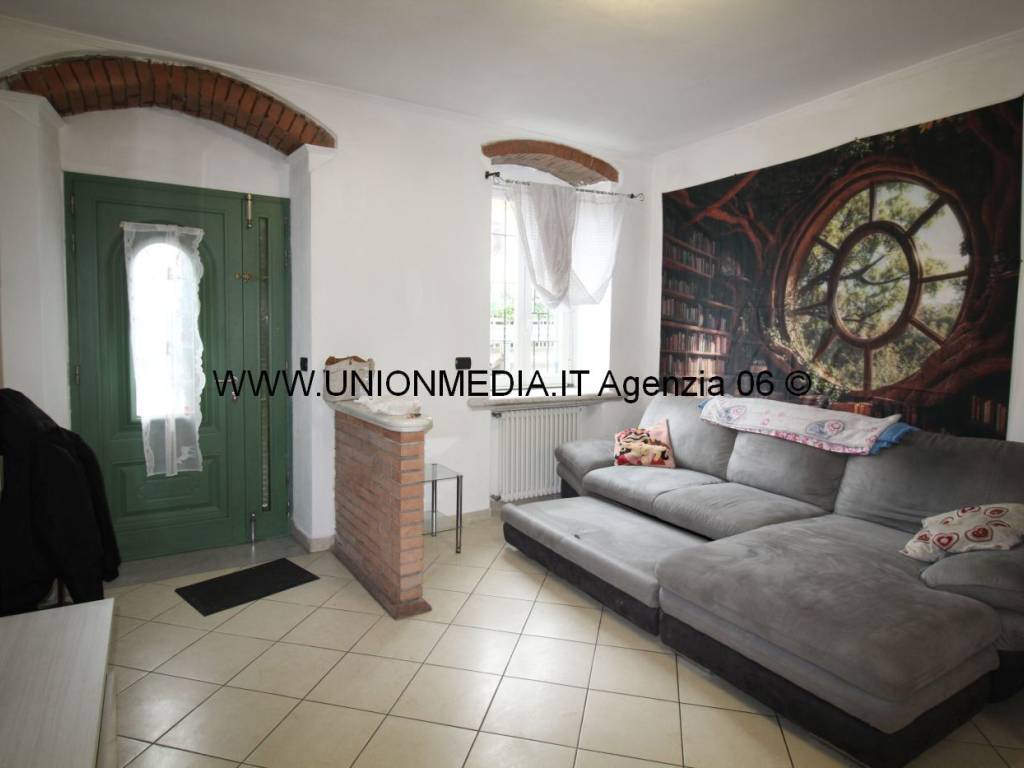 casa indipendente in vendita ad Arcola