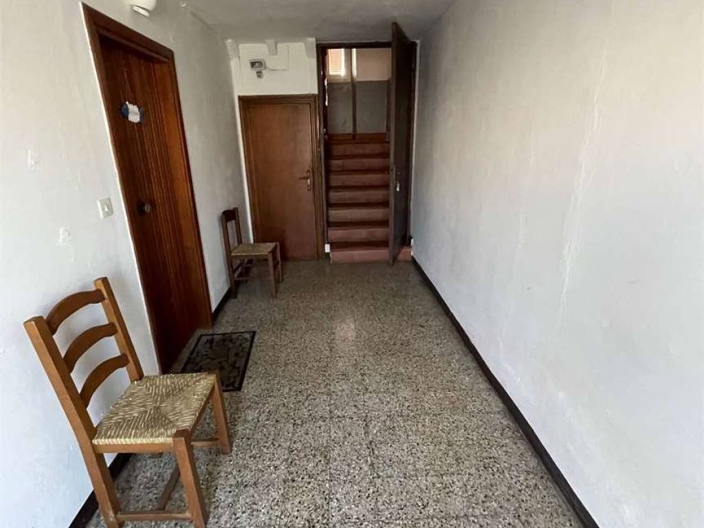 appartamento in vendita ad Arcola in zona Romito Magra