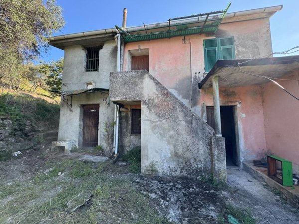 casa indipendente in vendita ad Arcola