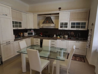 appartamento in vendita ad Arcola in zona Romito Magra