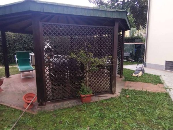 appartamento in vendita ad Arcola in zona Romito Magra