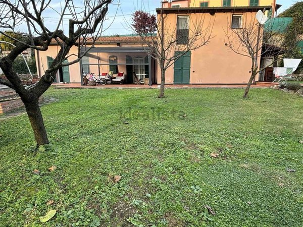 casa indipendente in vendita ad Arcola