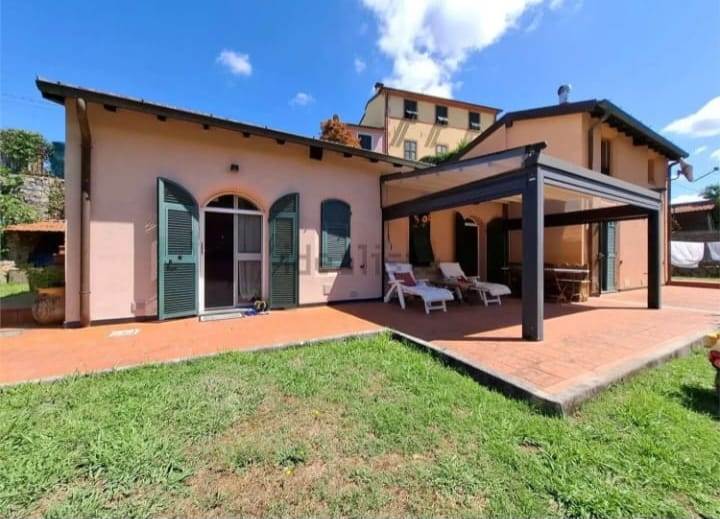 casa indipendente in vendita ad Arcola