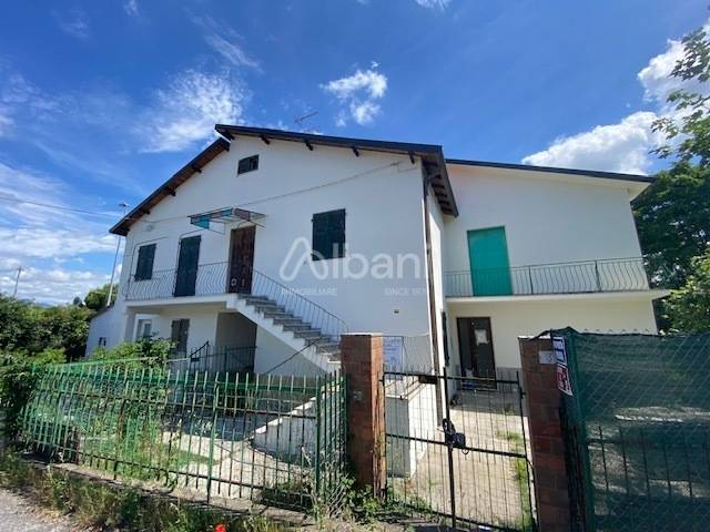 casa indipendente in vendita ad Arcola