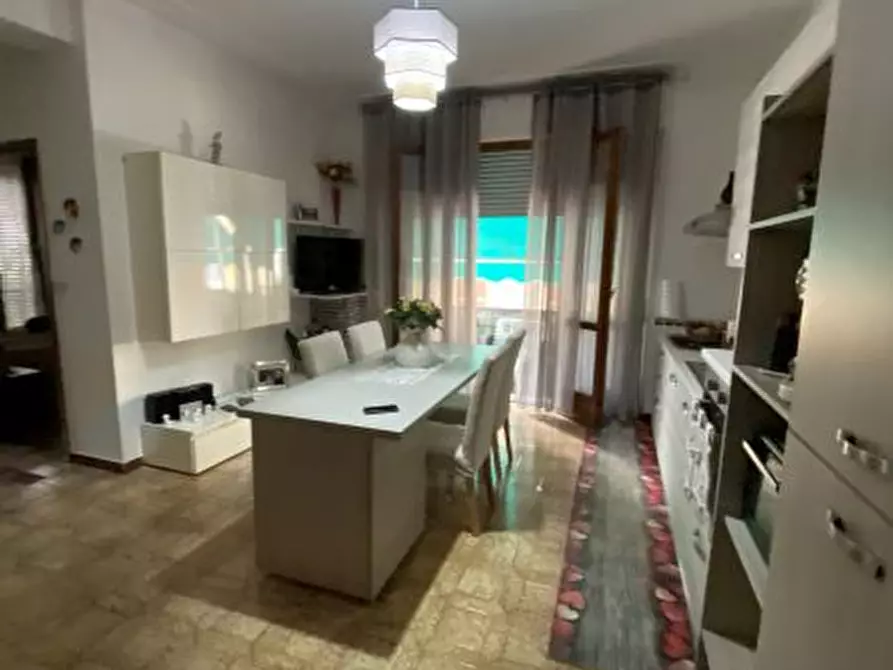 appartamento in vendita ad Arcola in zona Romito Magra