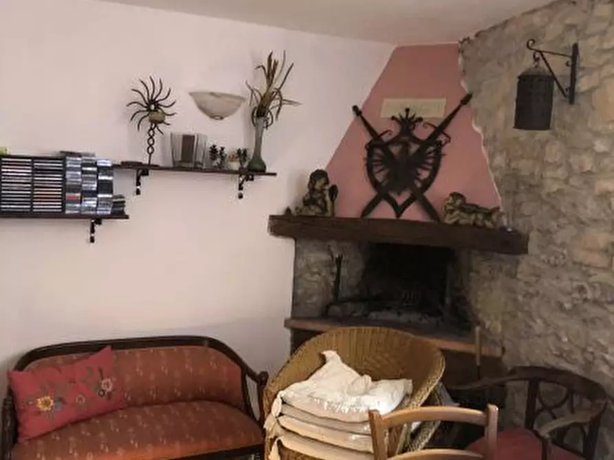 casa semindipendente in vendita ad Arcola in zona Trebiano