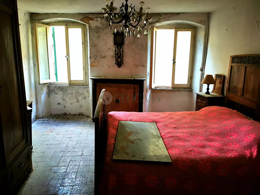 casa indipendente in vendita ad Arcola in zona Trebiano