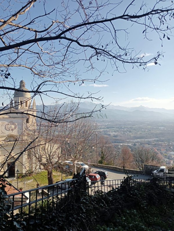 casa indipendente in vendita ad Arcola in zona Trebiano