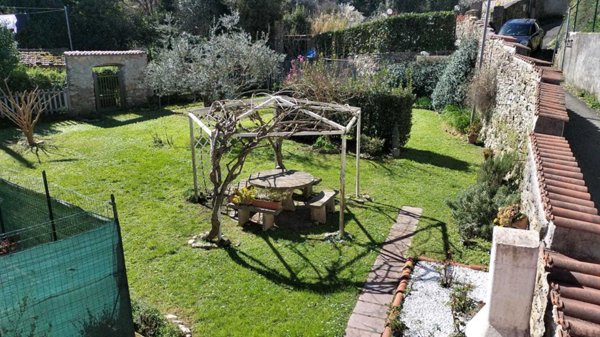 casa indipendente in vendita ad Arcola