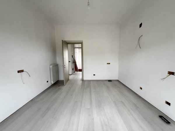 casa indipendente in vendita ad Arcola in zona Ressora