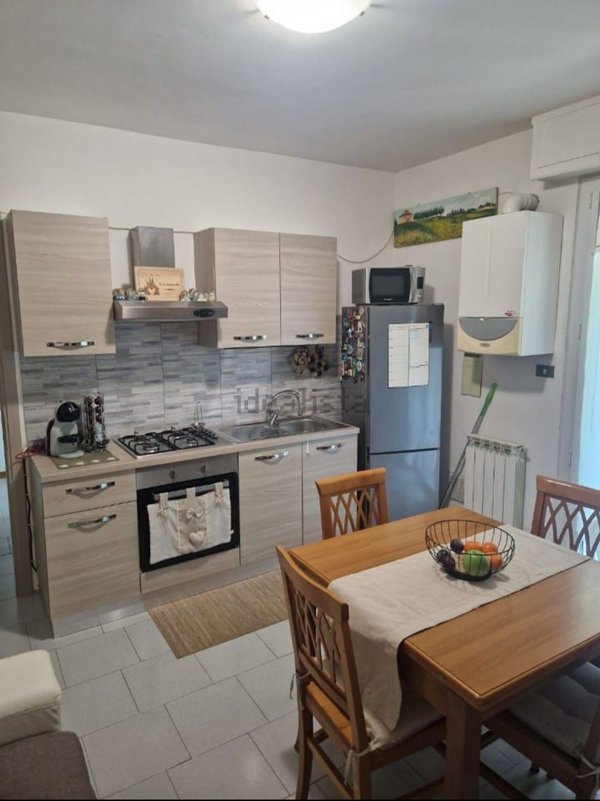 appartamento in vendita ad Arcola in zona Romito Magra