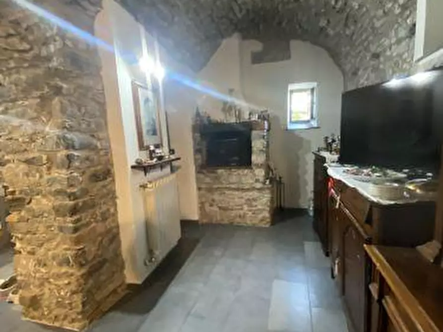 casa indipendente in vendita ad Arcola in zona Trebiano