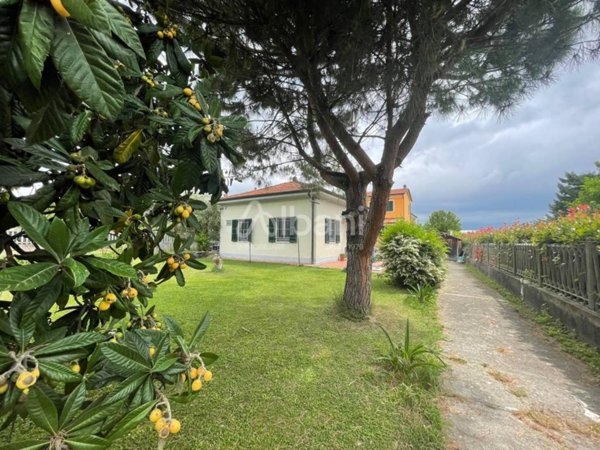 casa indipendente in vendita ad Arcola