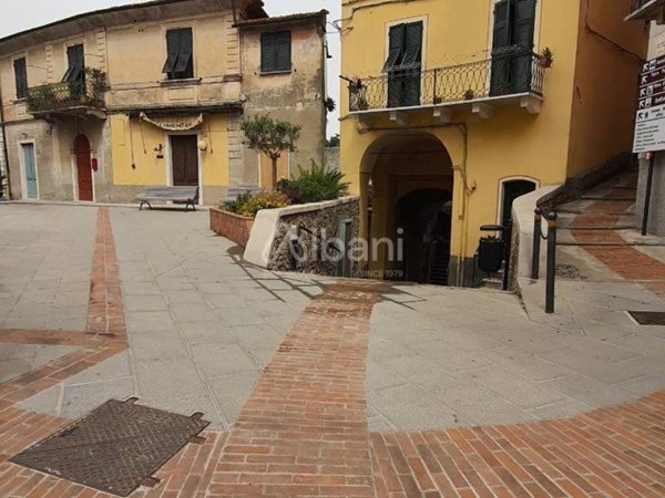 negozio in vendita ad Arcola