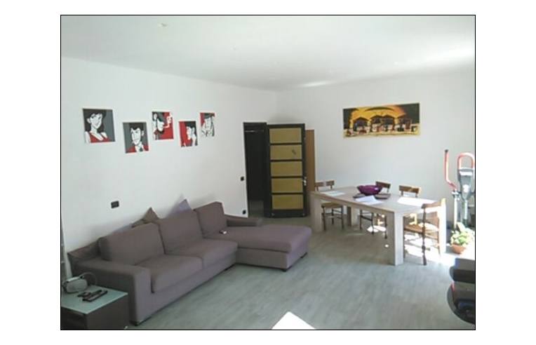 appartamento in vendita ad Arcola in zona Romito Magra