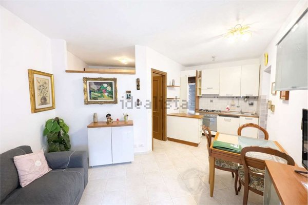 appartamento in vendita ad Arcola in zona Romito Magra