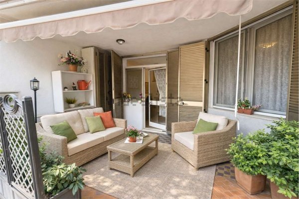 appartamento in vendita ad Arcola in zona Romito Magra