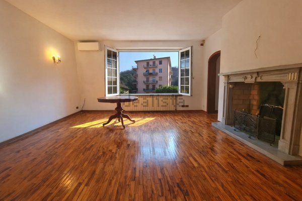 casa indipendente in vendita ad Arcola in zona Romito Magra