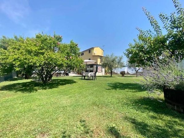 casa indipendente in vendita ad Arcola