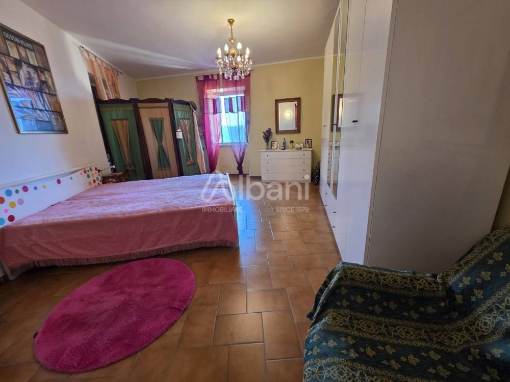 casa indipendente in vendita ad Arcola in zona Baccano