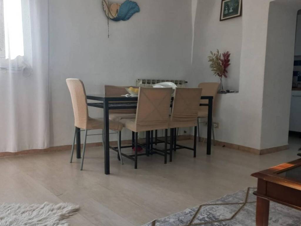 casa indipendente in vendita ad Arcola in zona Romito Magra